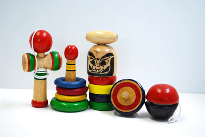 ミニチュアの和のおもちゃ